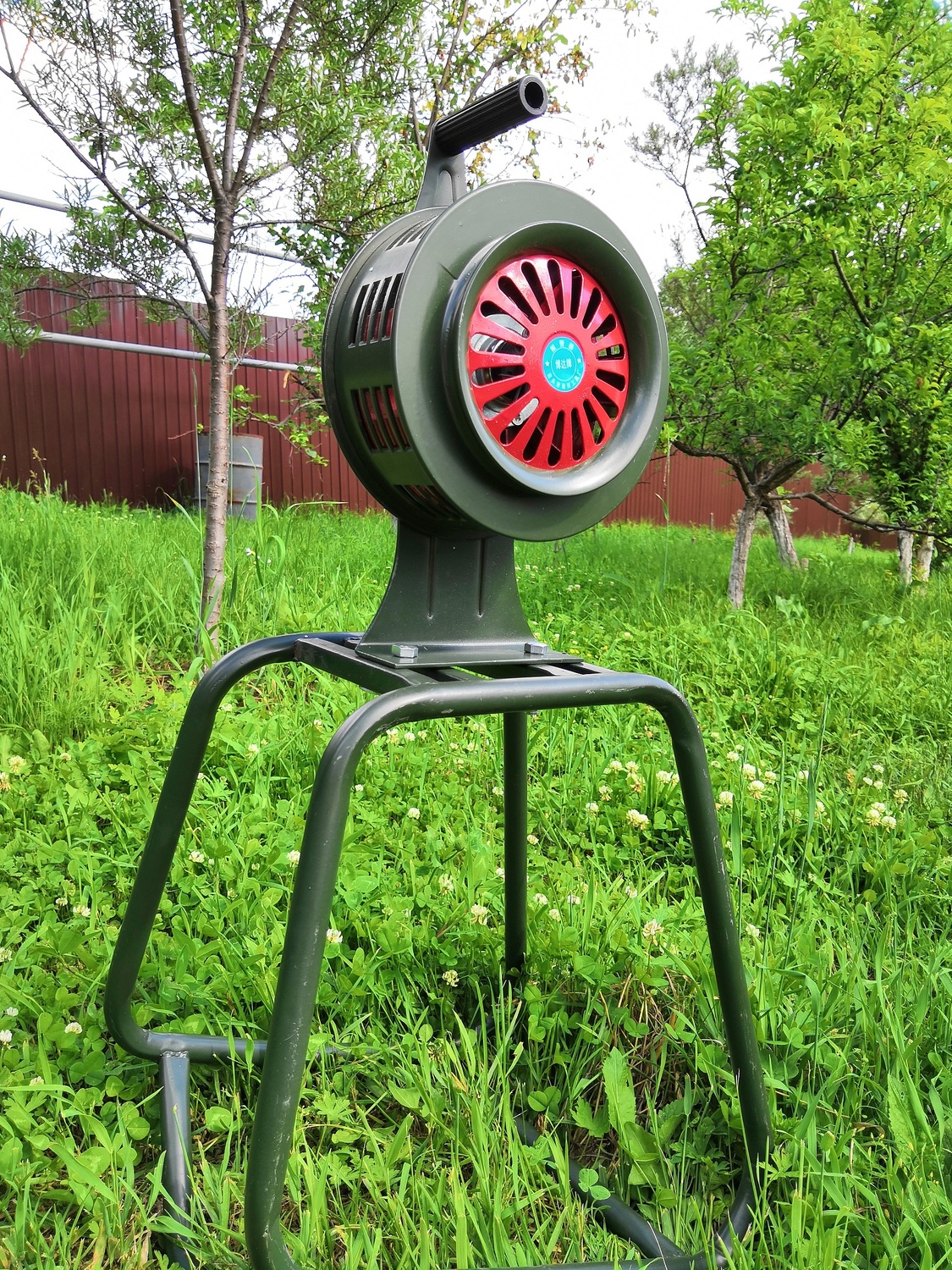 <span style="font-weight: bold;">Сирена механическая FX-200B СО-120&nbsp; &nbsp; &nbsp;на подставке&nbsp;</span><br>